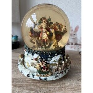 VTG Kirkland Signature Musical Waterglobe with Revolving Base Wind Up
